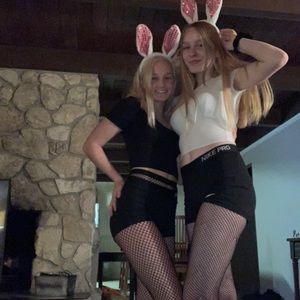 Meet your Posher, Alia